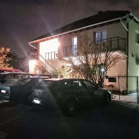 Rm Castell Apartments Novi Sad Ngoại thất bức ảnh