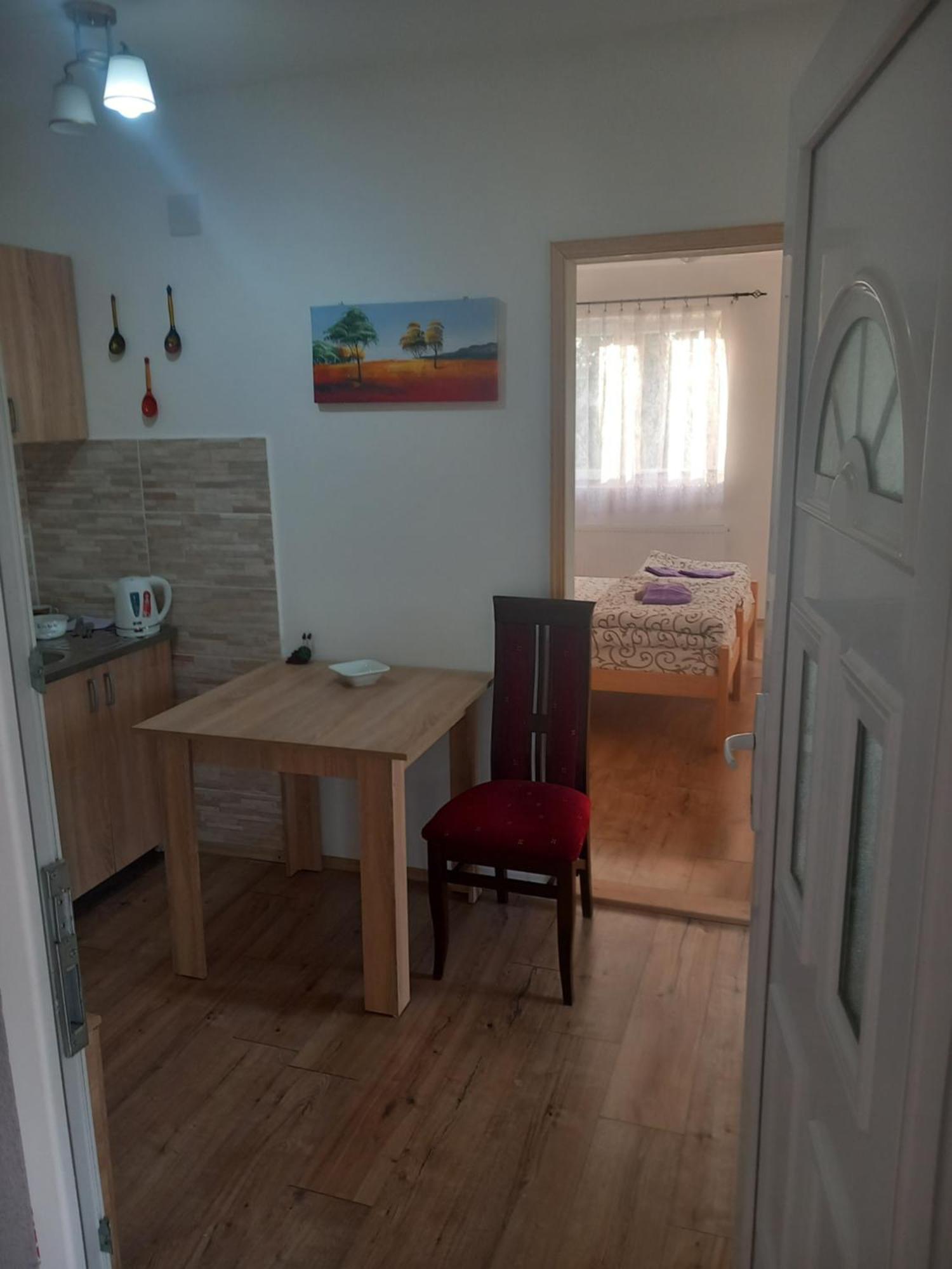 Rm Castell Apartments Novi Sad Ngoại thất bức ảnh